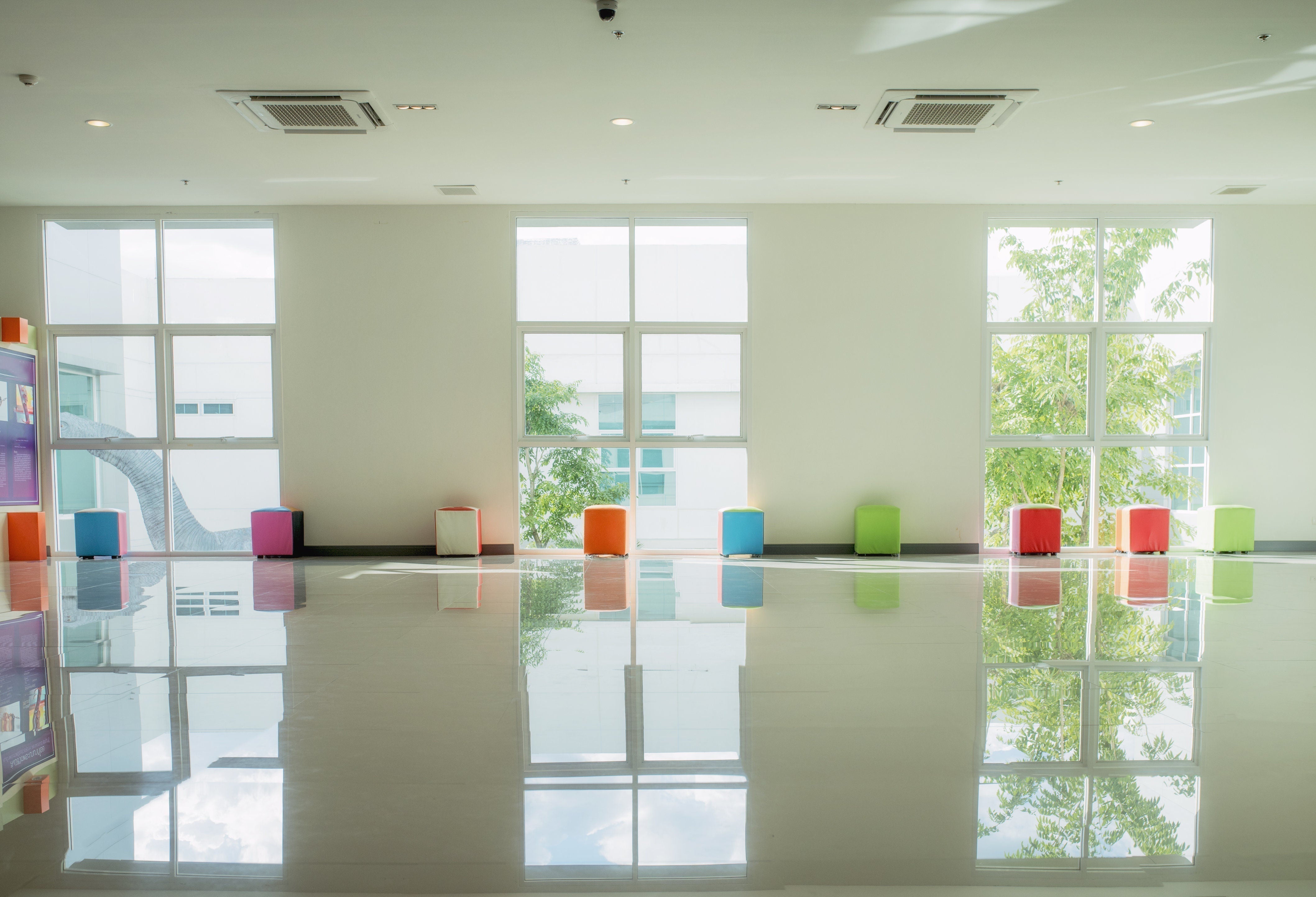 How to Choose the Best Floor Protection Sheet for Durable and Stylish Interiors