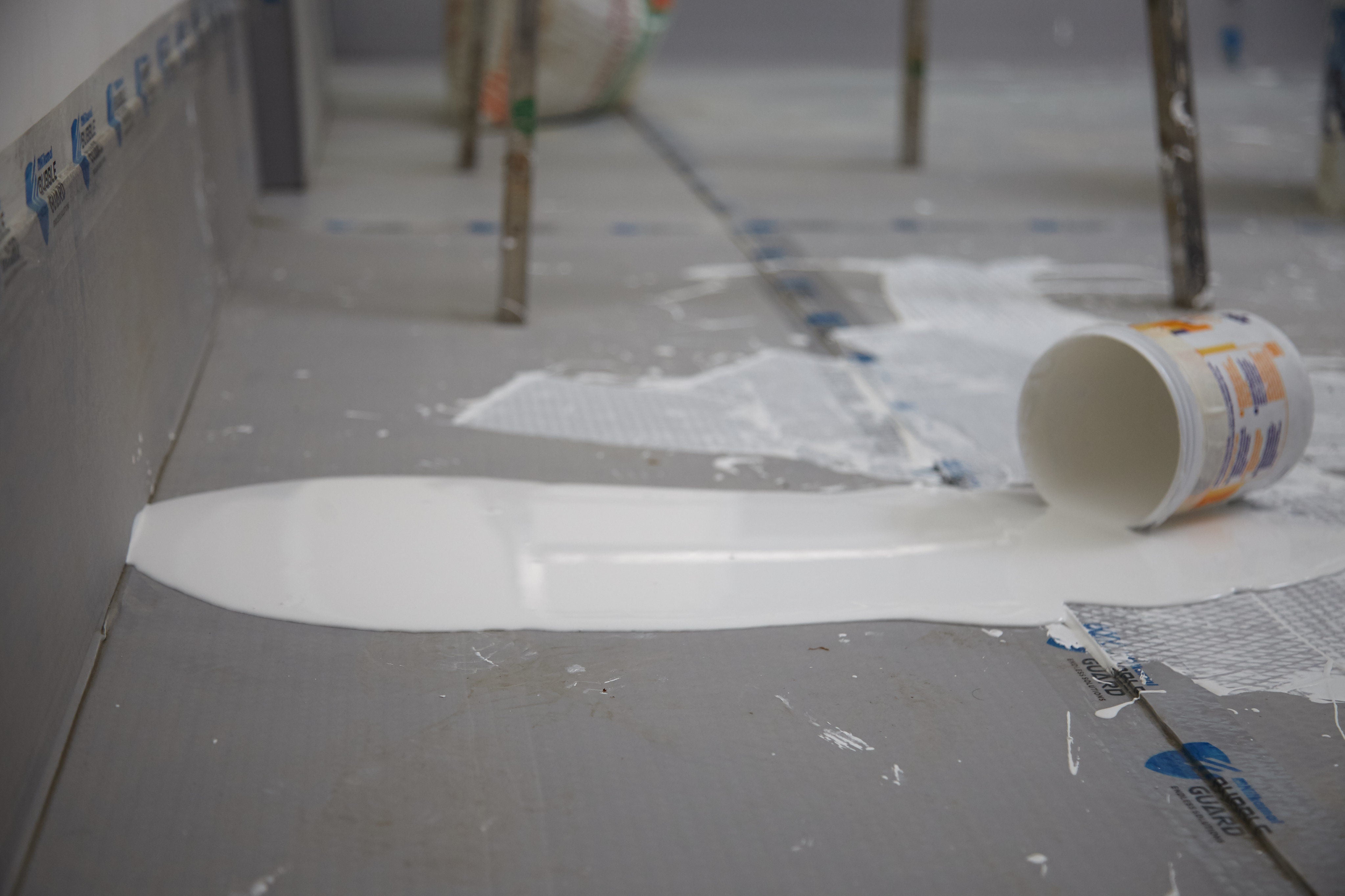 How to Protect Your Floors During Pain Jobs: Easy Tips for a Mess-Free Finish